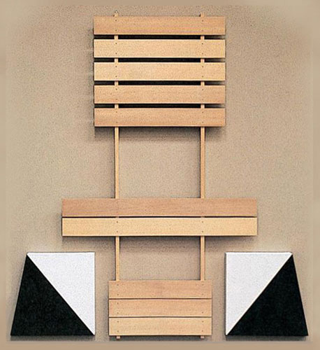 Constructive Distance Ⅲ 1987 木材、布、アクリル 200x182ｃｍ 